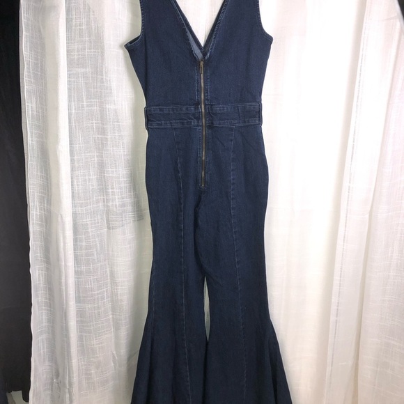 VENUS Deep Blue Flared Jumpsuit size 2 NWOT - Picture 8 of 16